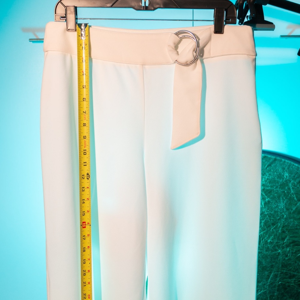 White Inc. Women's Pant Size 8, 37"